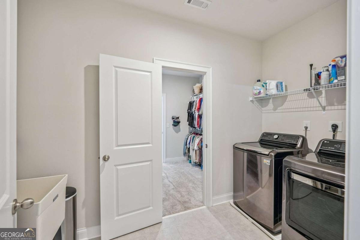 135 Grove View Road Woodstock - 48