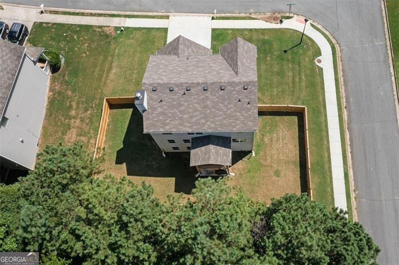 140 CREPE MYRTLE Way Dallas - 32