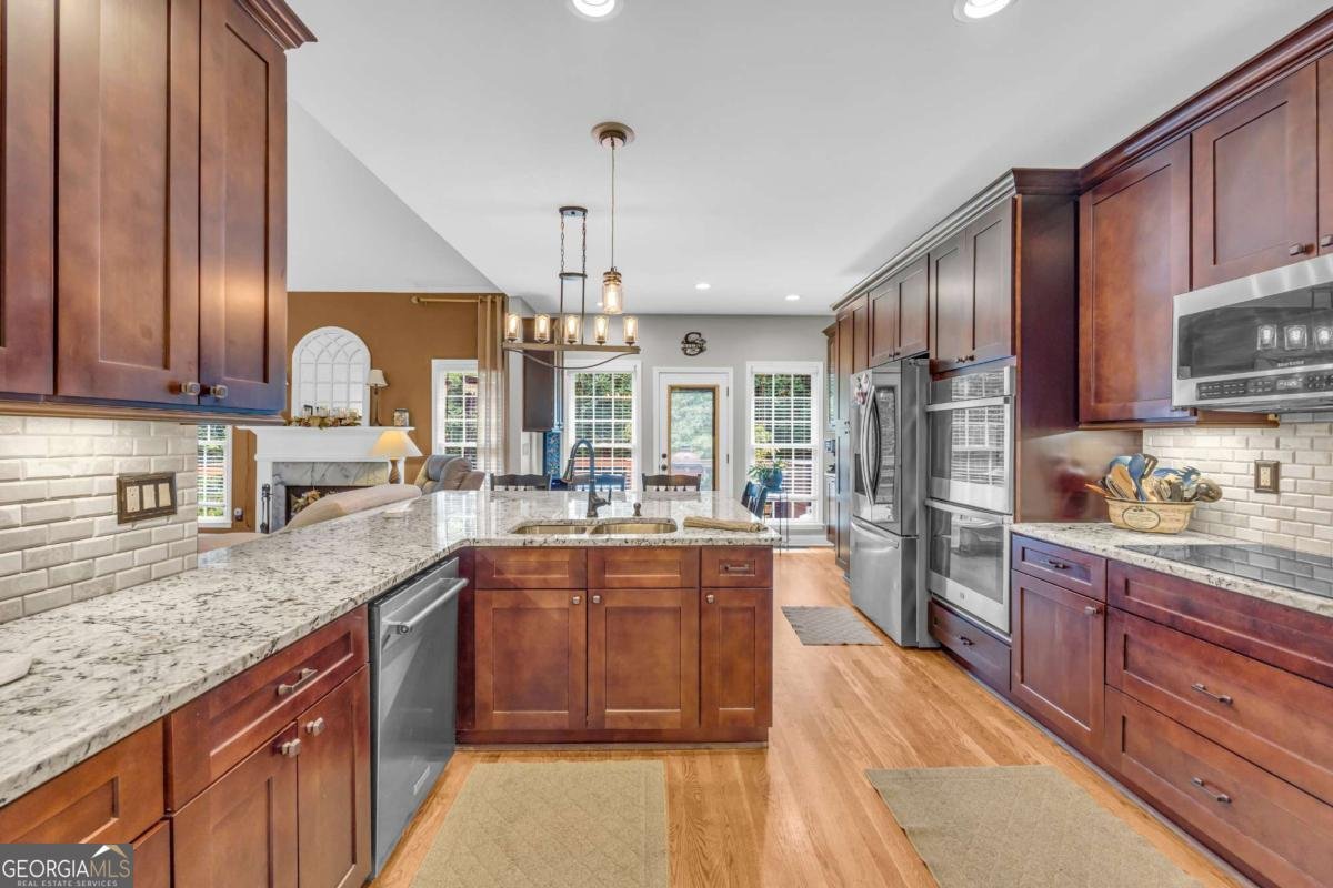 6414 Deep Valley Court Flowery Branch - 7
