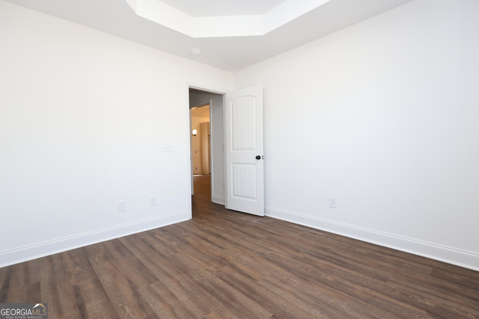 402 Collins Estate Avenue Centerville - 18