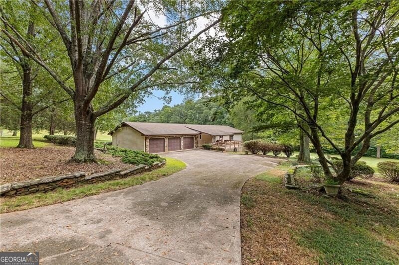 11800 Hutcheson Ferry Road Chattahoochee Hills - 39