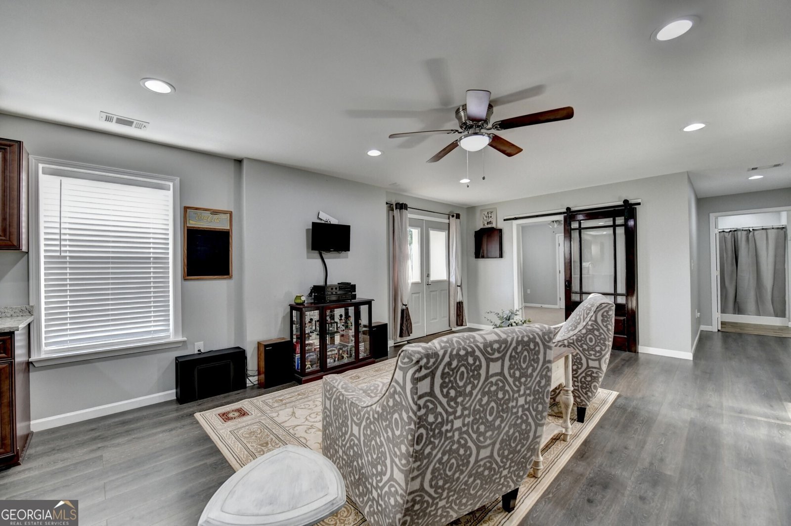 231 Lakestone Parkway Woodstock - 40