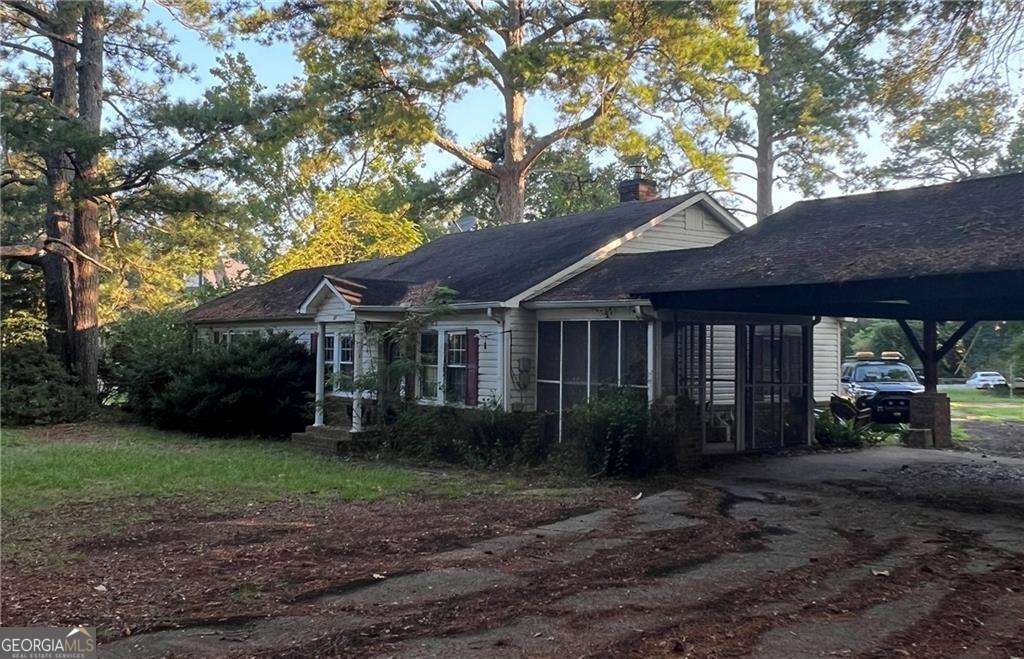 83 Woodstock Road Roswell - 1