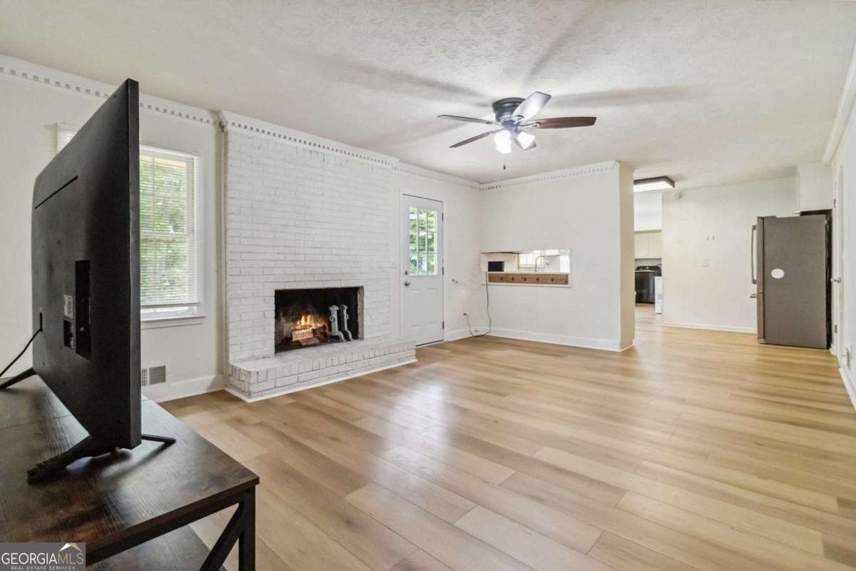 574 HORSESHOE Circle Lilburn - 8