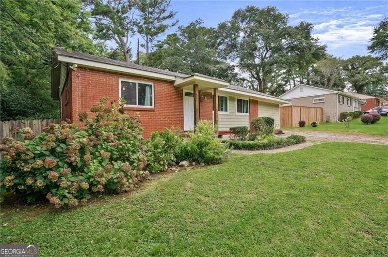 3225 Spring Drive Atlanta - 1