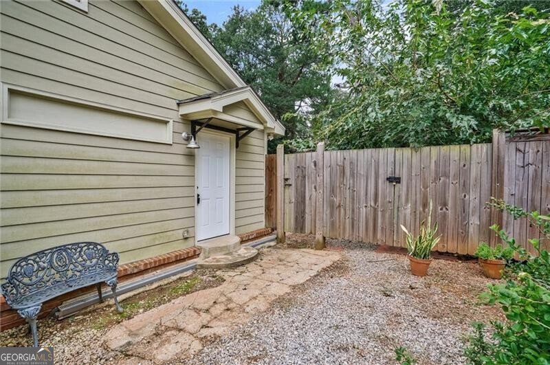 3225 Spring Drive Atlanta - 27
