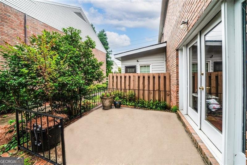 6700 ROSWELL Road Sandy Springs - 24