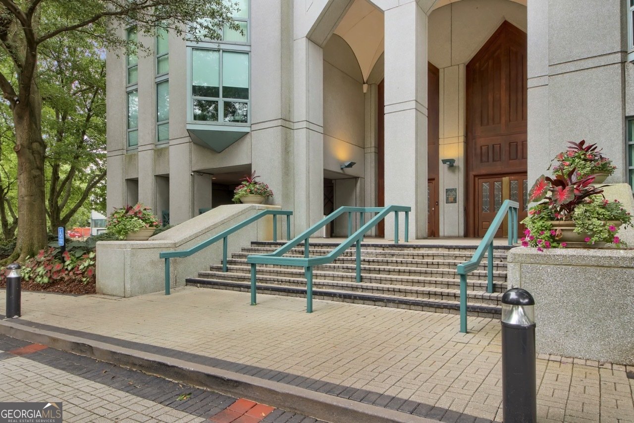 2870 Pharr Court South Atlanta - 2