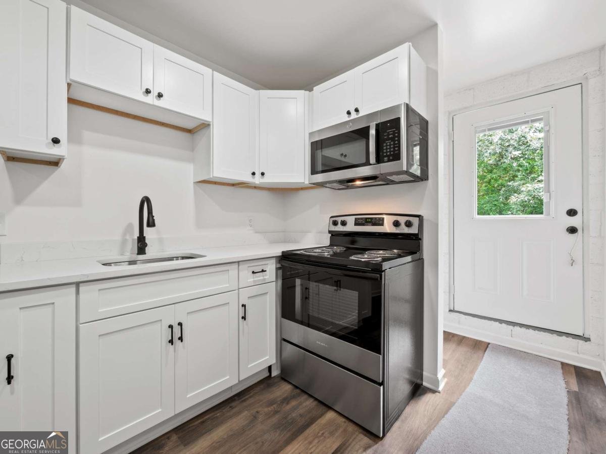 3343 Barry Lane Gainesville - 37