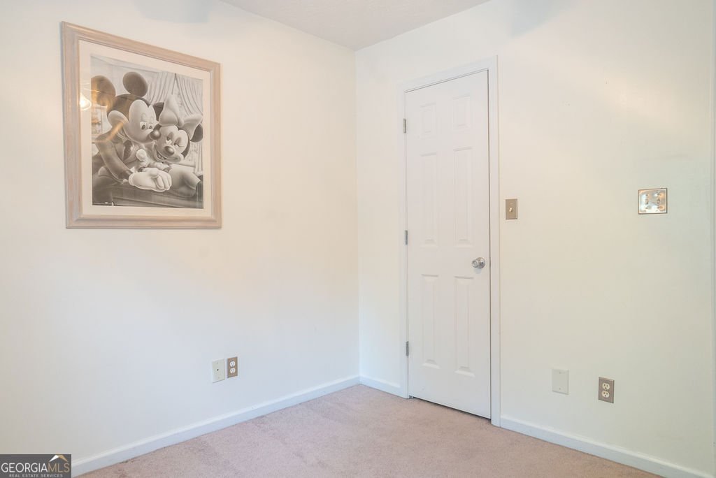 121 Jaley Parkway Locust Grove - 33
