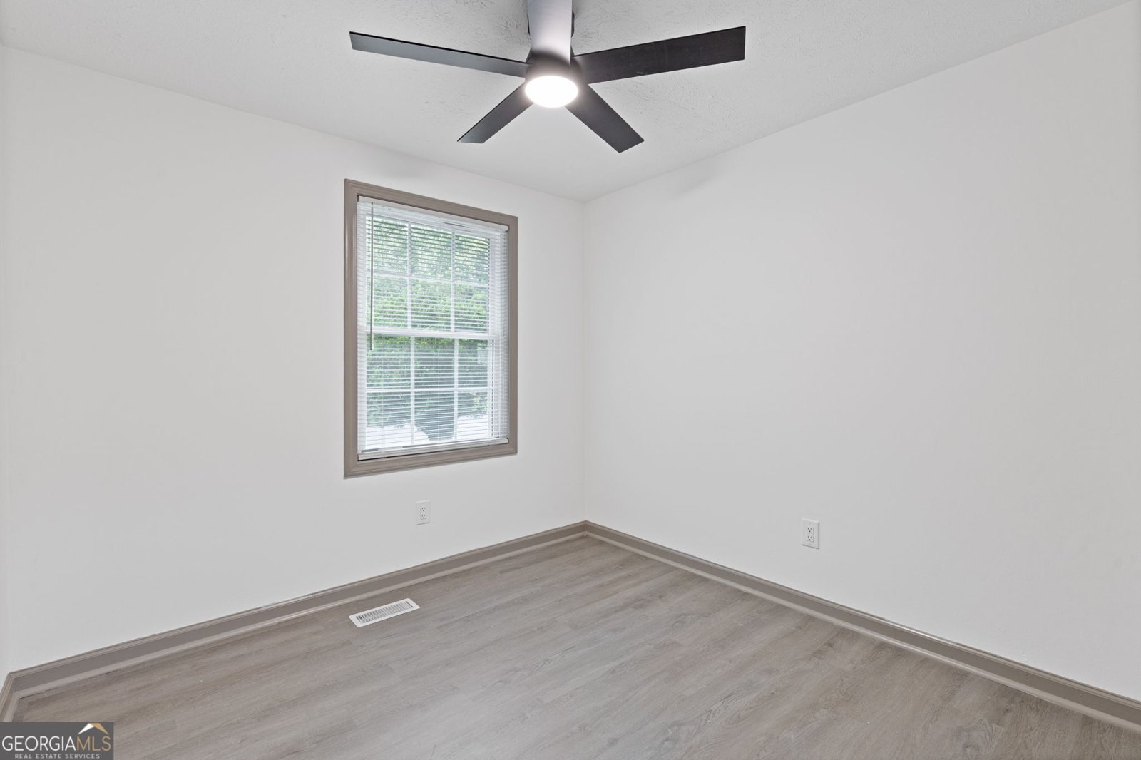 3352 Creekwood Drive Rex - 13