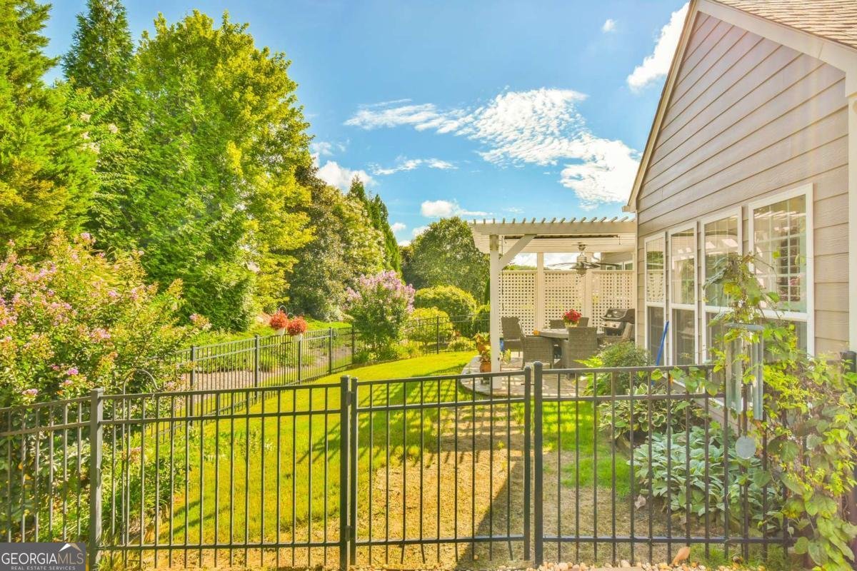 6824 Bayberry Ridge Hoschton - 17