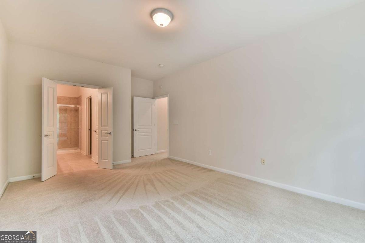 6184 Longleaf Drive Hoschton - 23