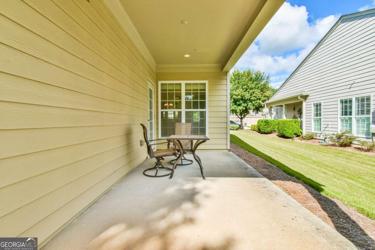 6184 Longleaf Drive Hoschton - 27