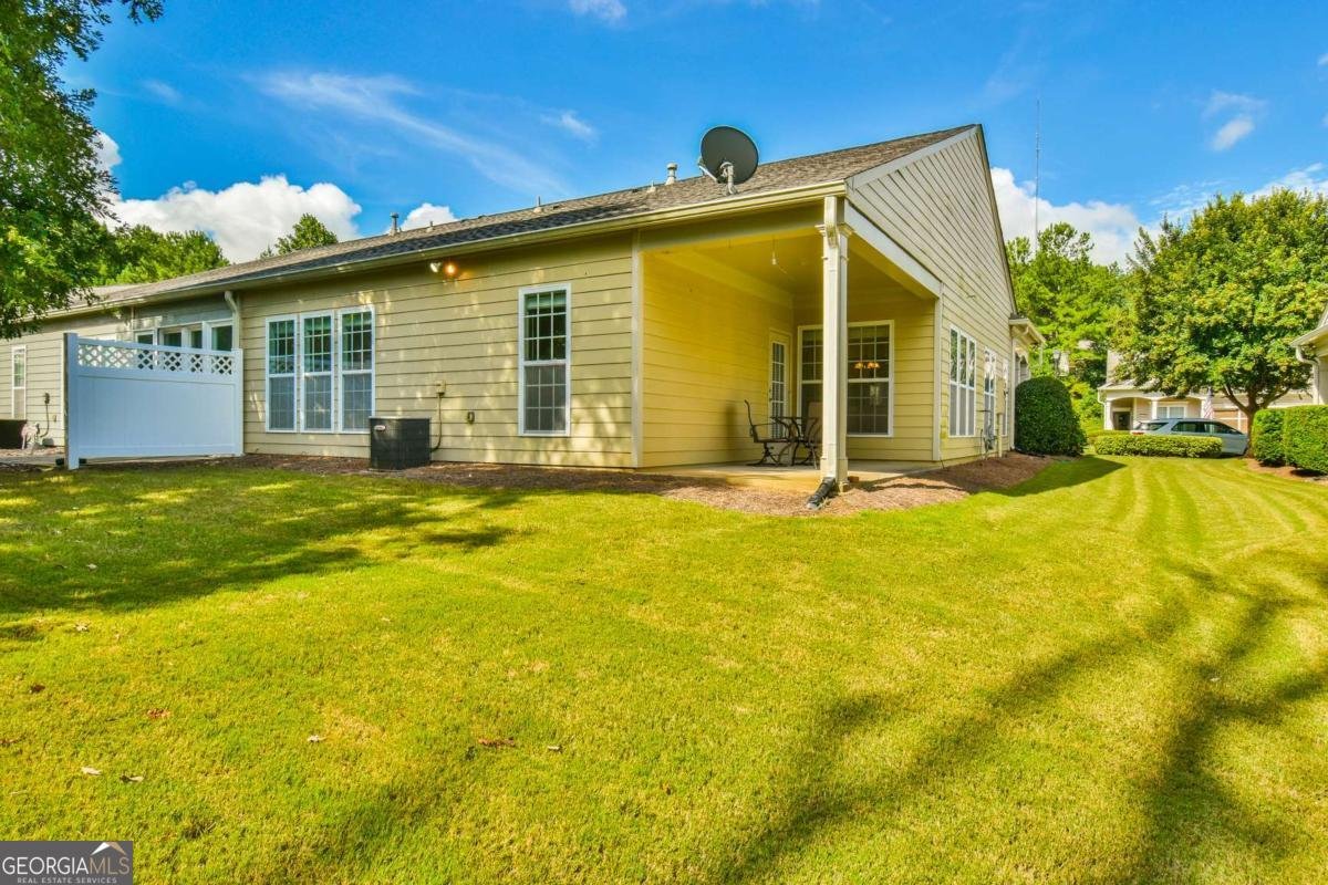 6184 Longleaf Drive Hoschton - 29
