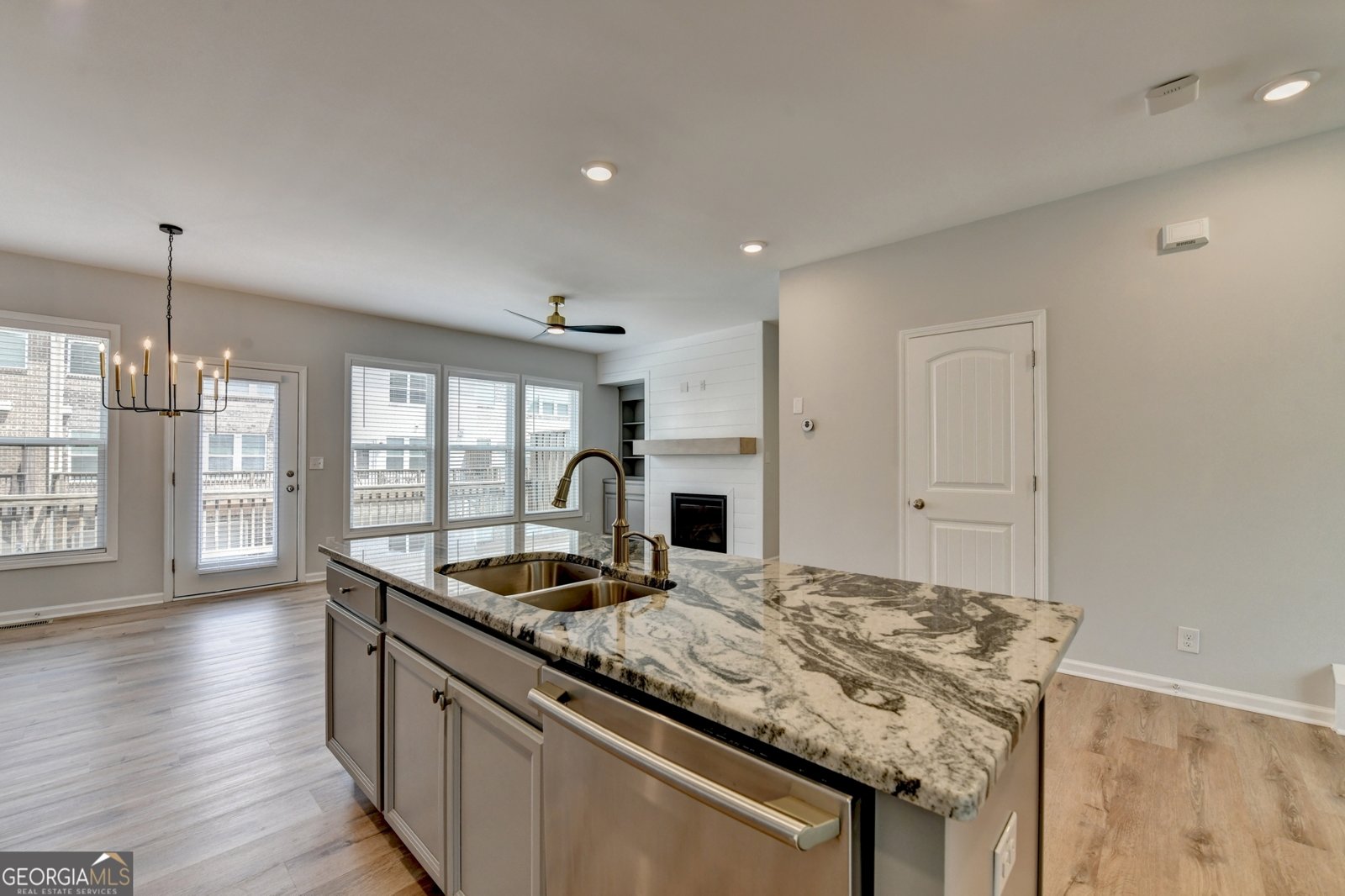 860 Sunset Park Drive Suwanee - 1