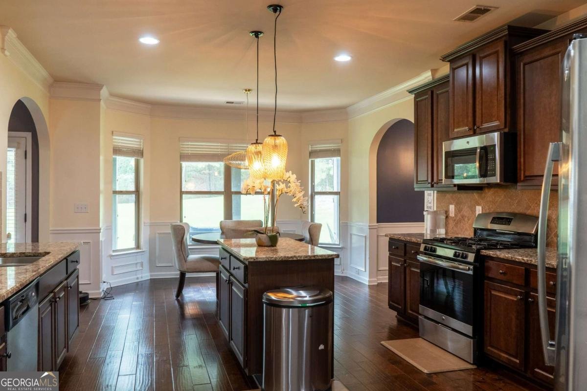 1716 Indian Woods Road Lithonia - 8