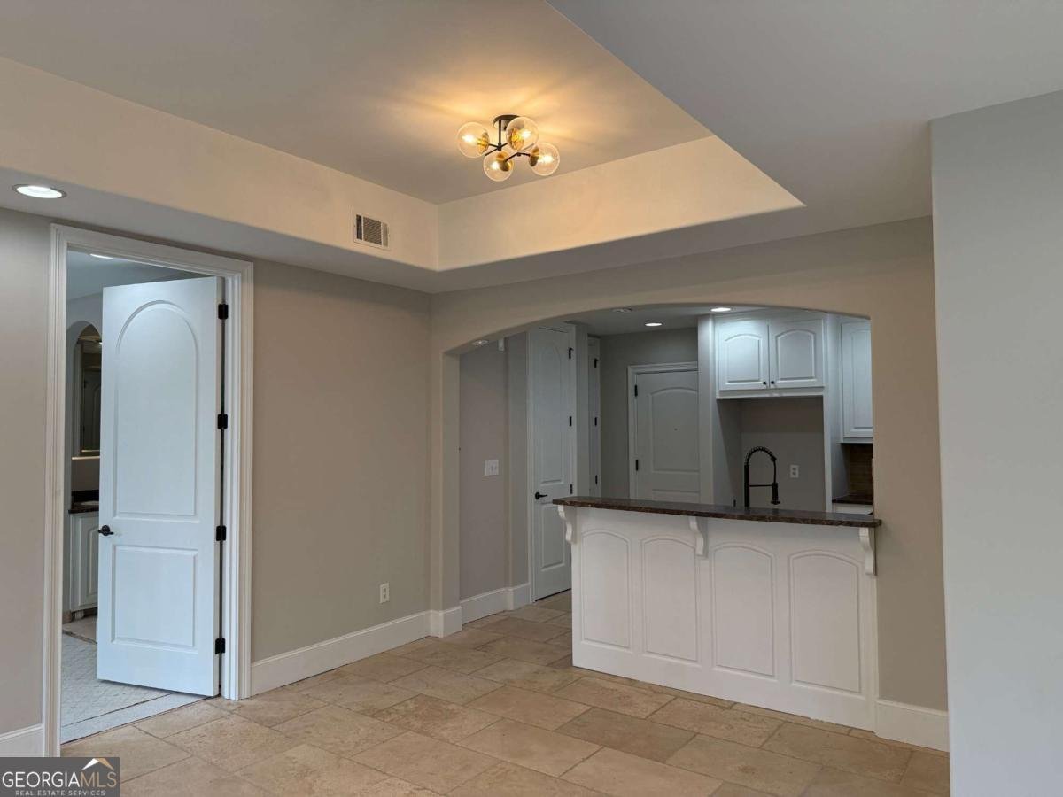 2255 Peachtree Road Atlanta - 16