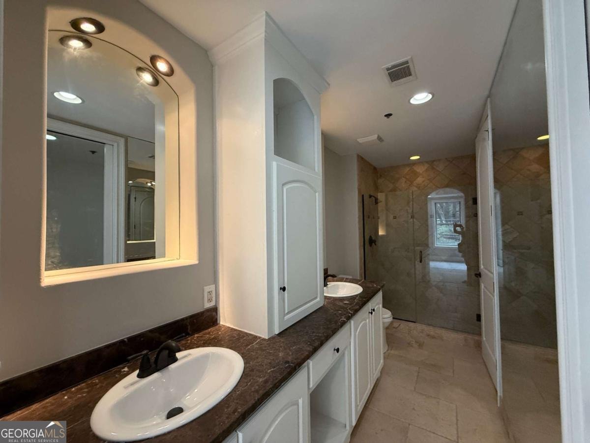 2255 Peachtree Road Atlanta - 18