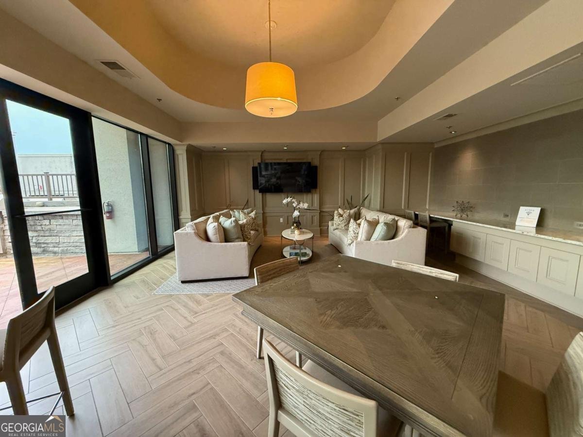 2255 Peachtree Road Atlanta - 32