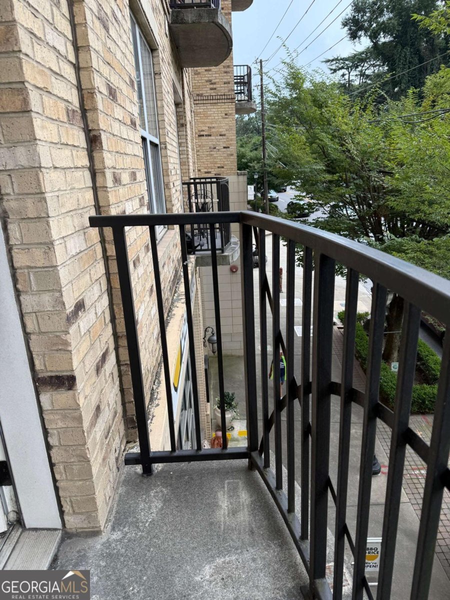 2255 Peachtree Road Atlanta - 9