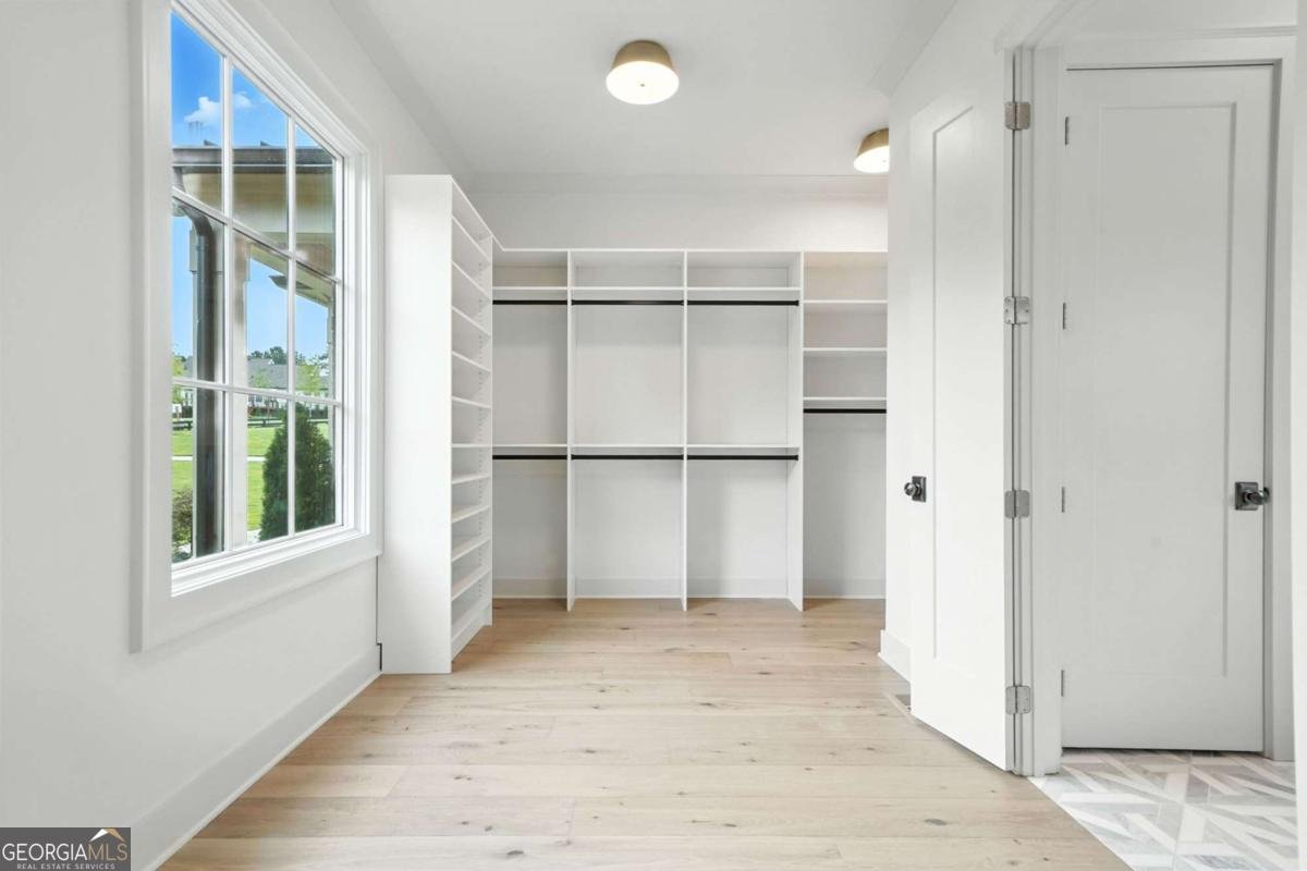 625 Claxton Lane Milton - 32