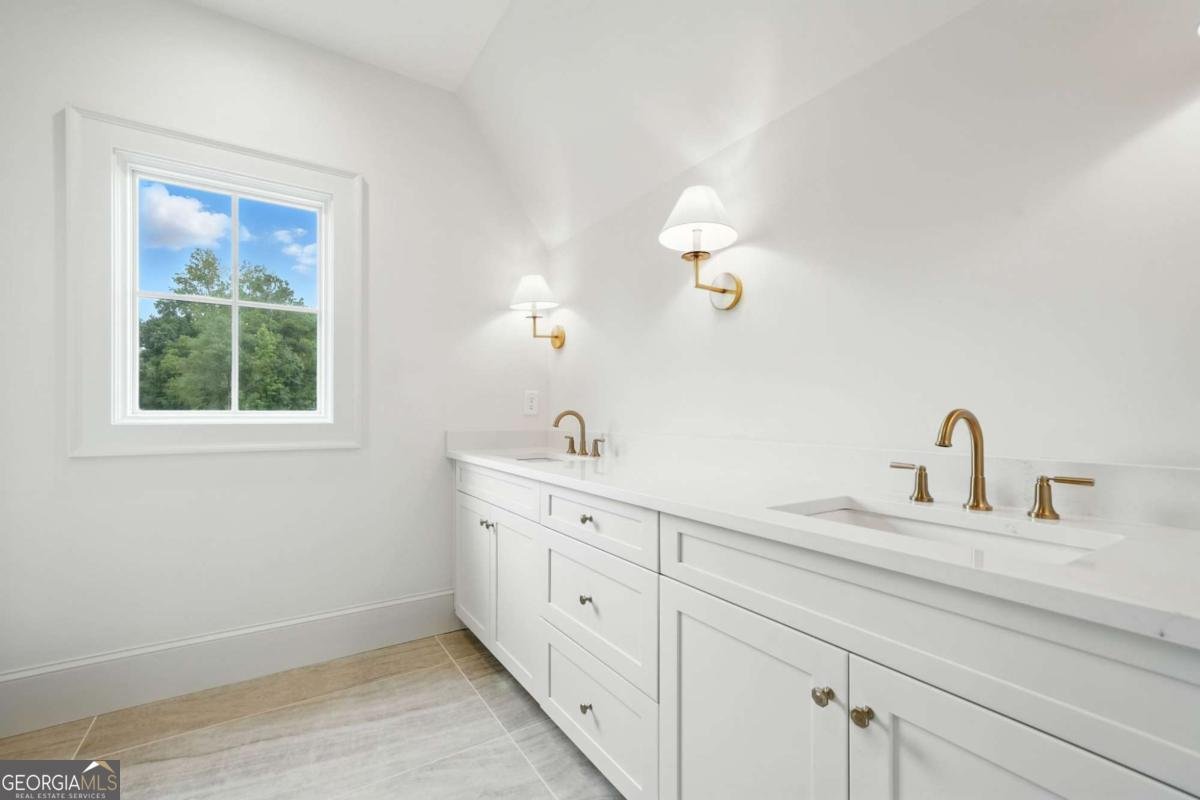 625 Claxton Lane Milton - 39