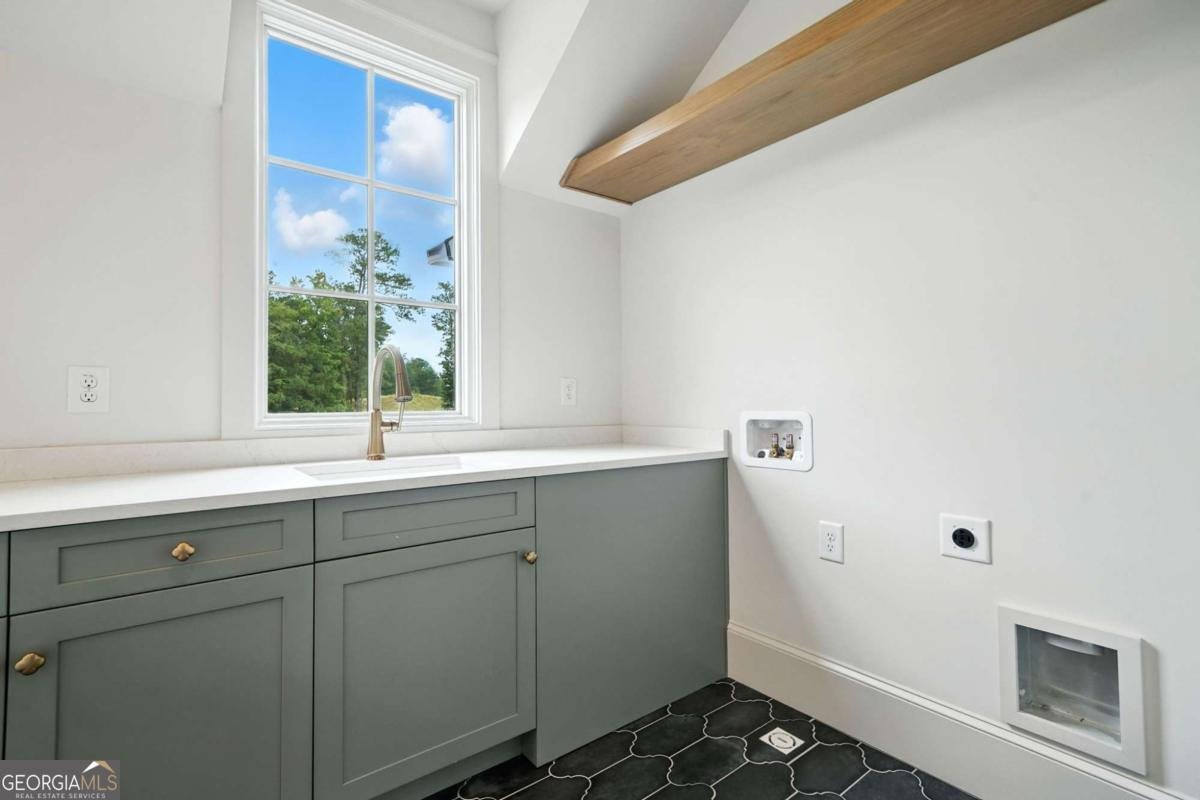 625 Claxton Lane Milton - 51