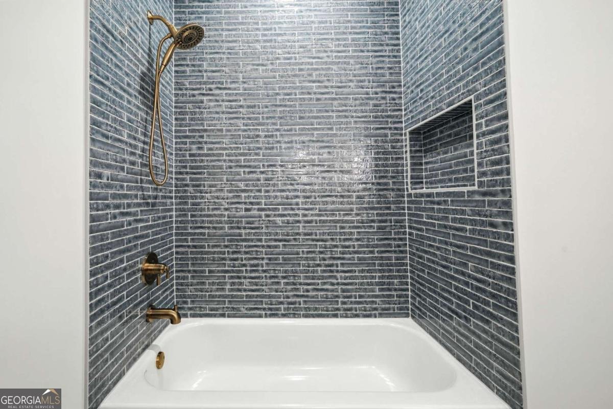 625 Claxton Lane Milton - 56