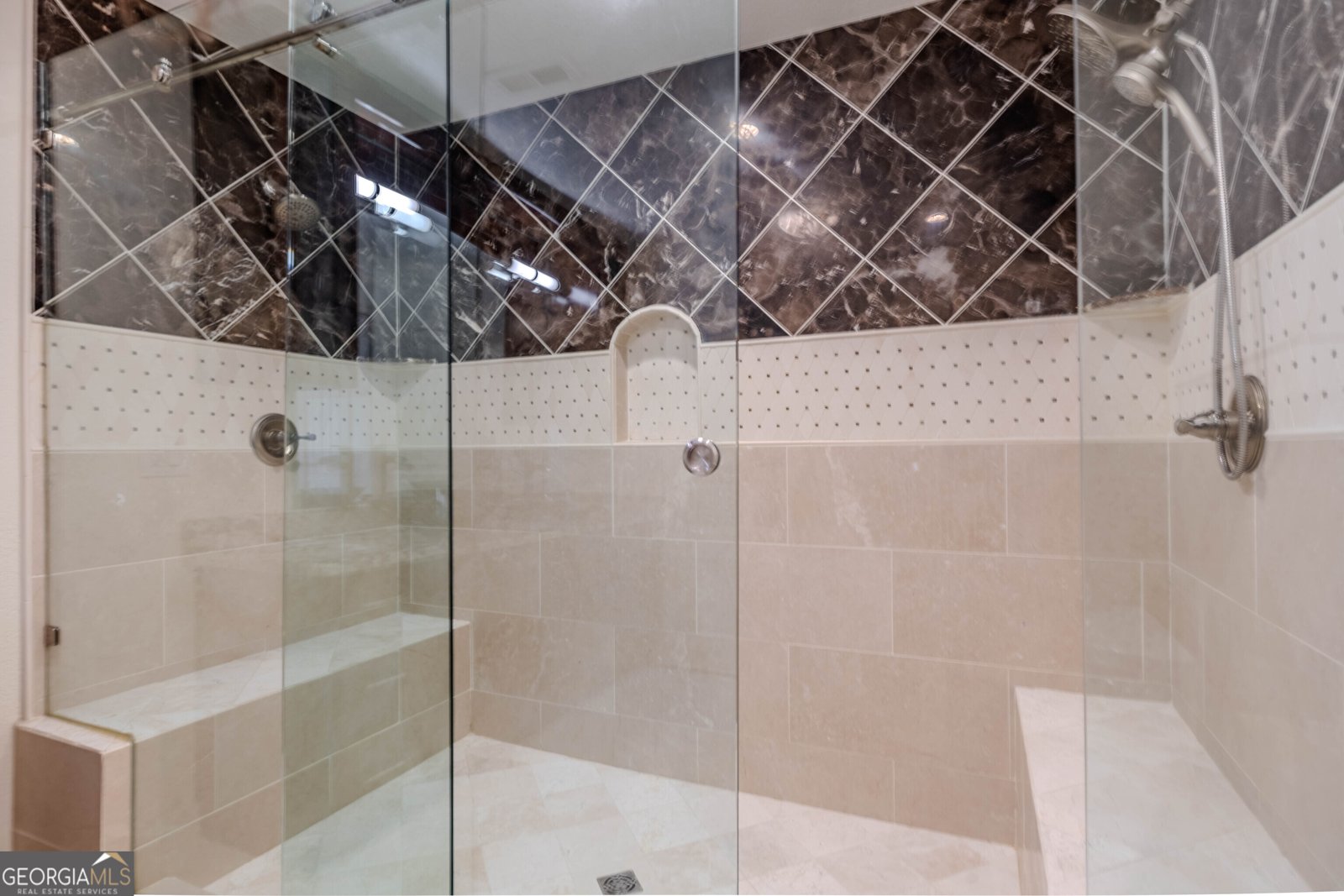 142 Nelson Boulevard Rome - 1