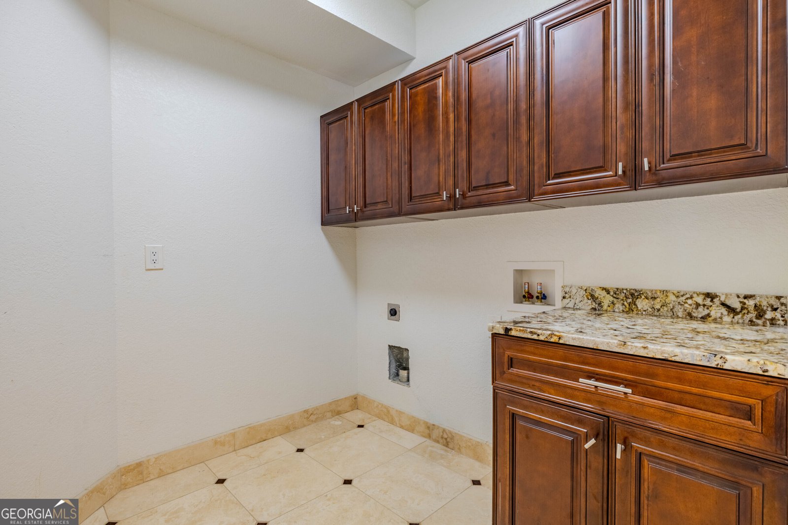 142 Nelson Boulevard Rome - 24