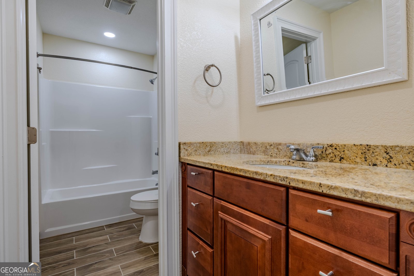 142 Nelson Boulevard Rome - 35