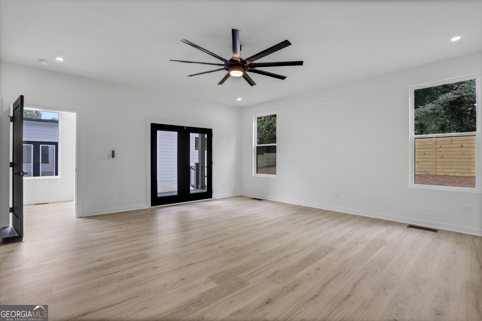 2063 BROWNS MILL Road Atlanta - 7