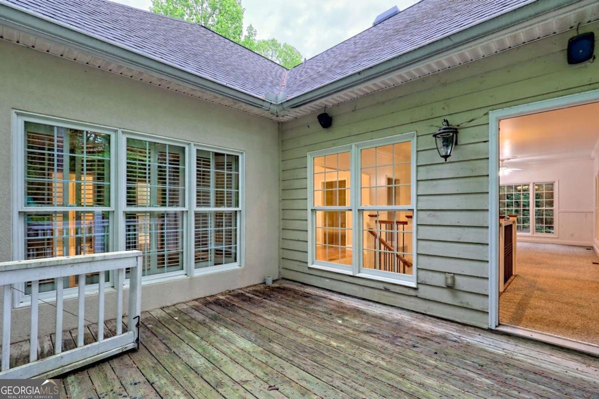 521 Crabapple Road Clarkesville - 54
