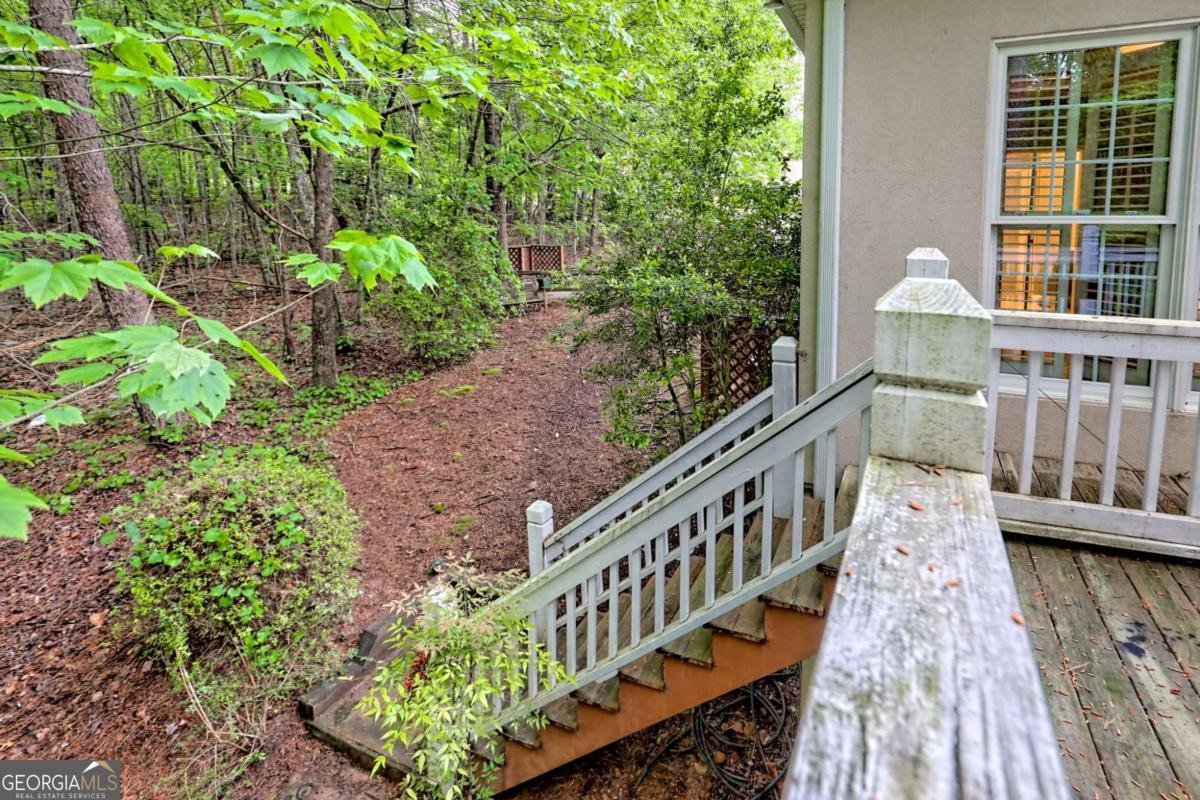 521 Crabapple Road Clarkesville - 55