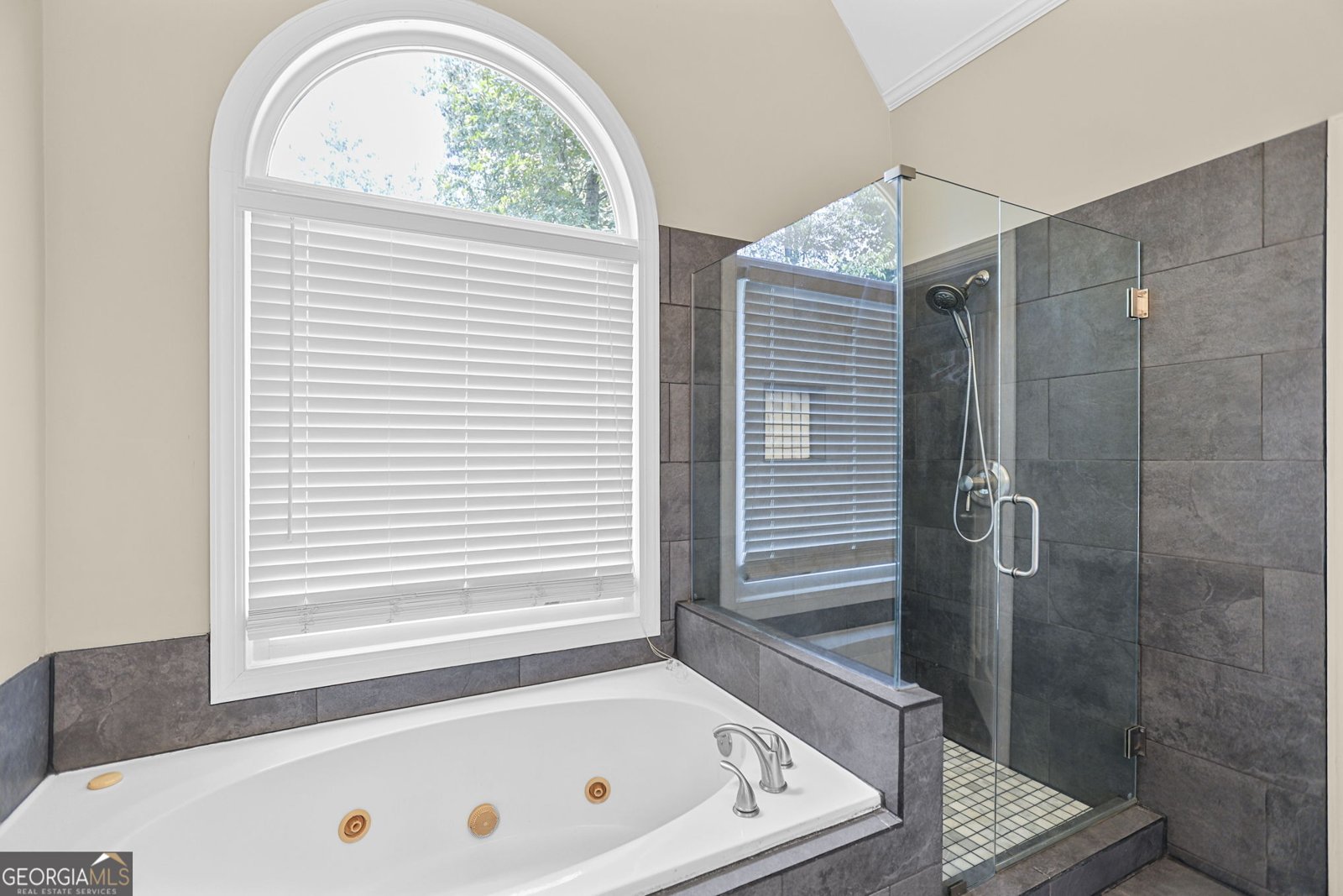 3880 Moon Shadow Way Buford - 38
