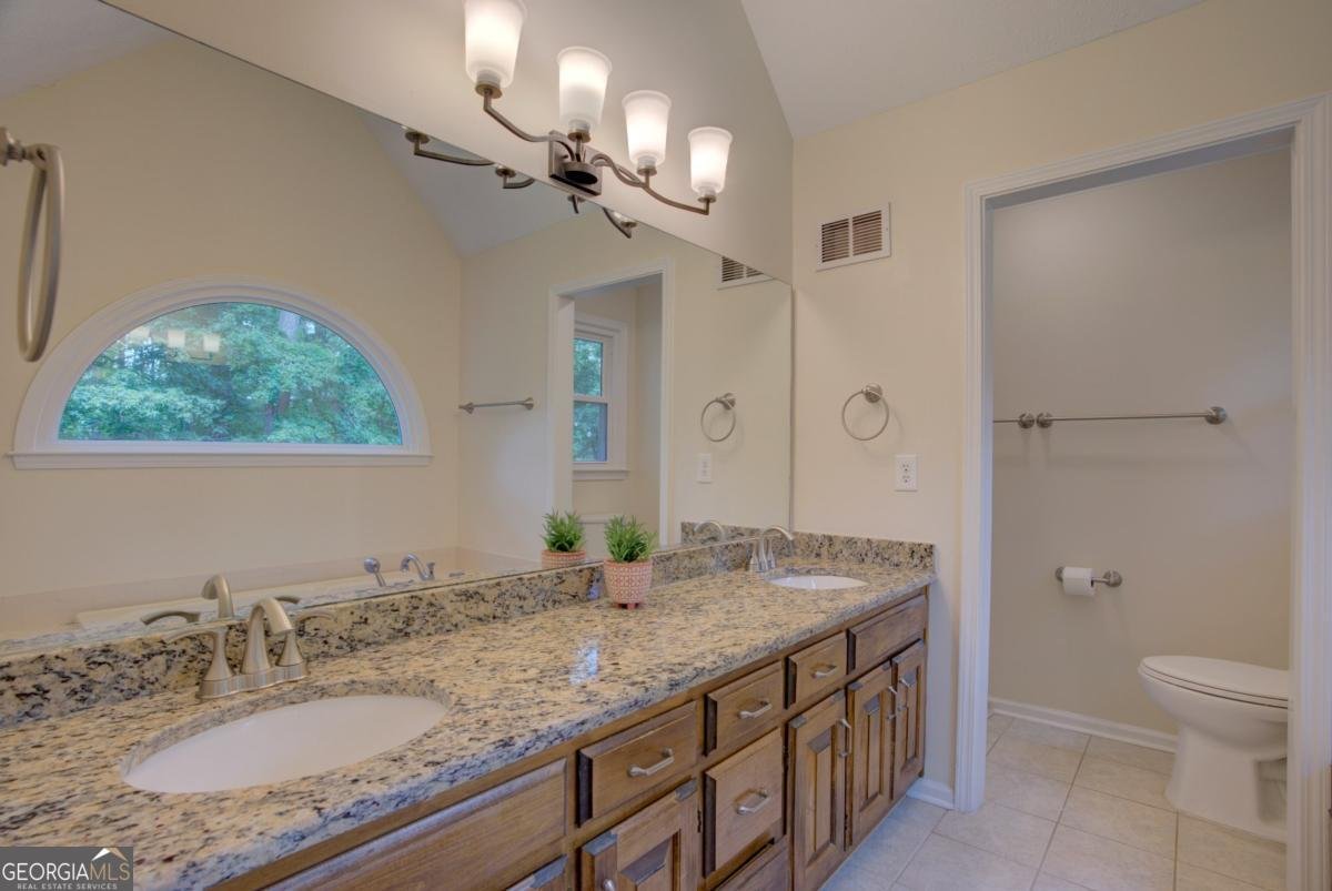 107 Pheasant Run Bogart - 10