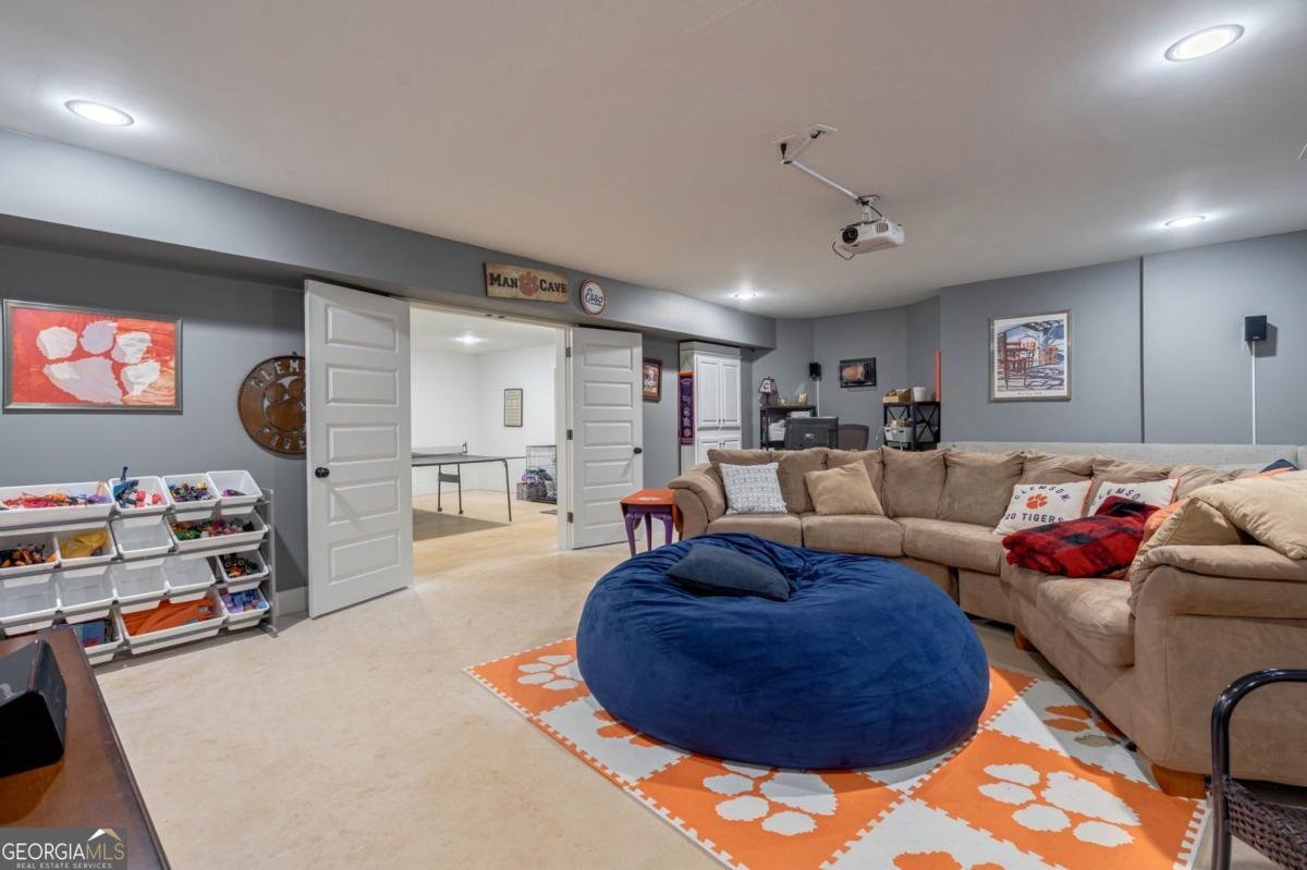 1301 Riverhill Drive Bishop - 47