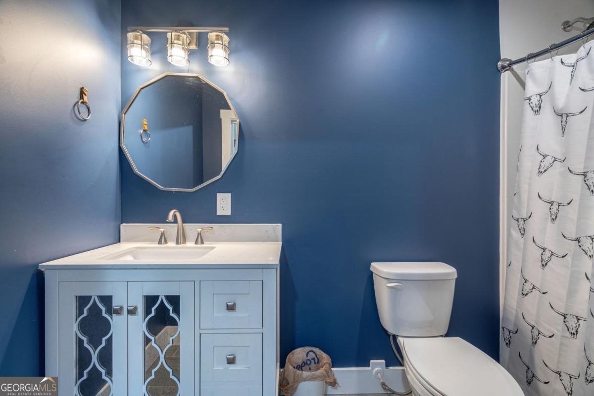 1301 Riverhill Drive Bishop - 53
