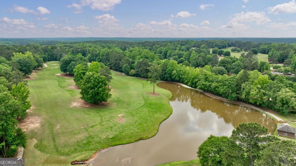 1301 Riverhill Drive Bishop - 77