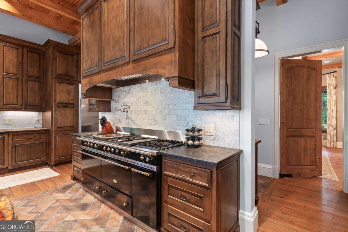189 Reynolds Drive Eatonton - 1