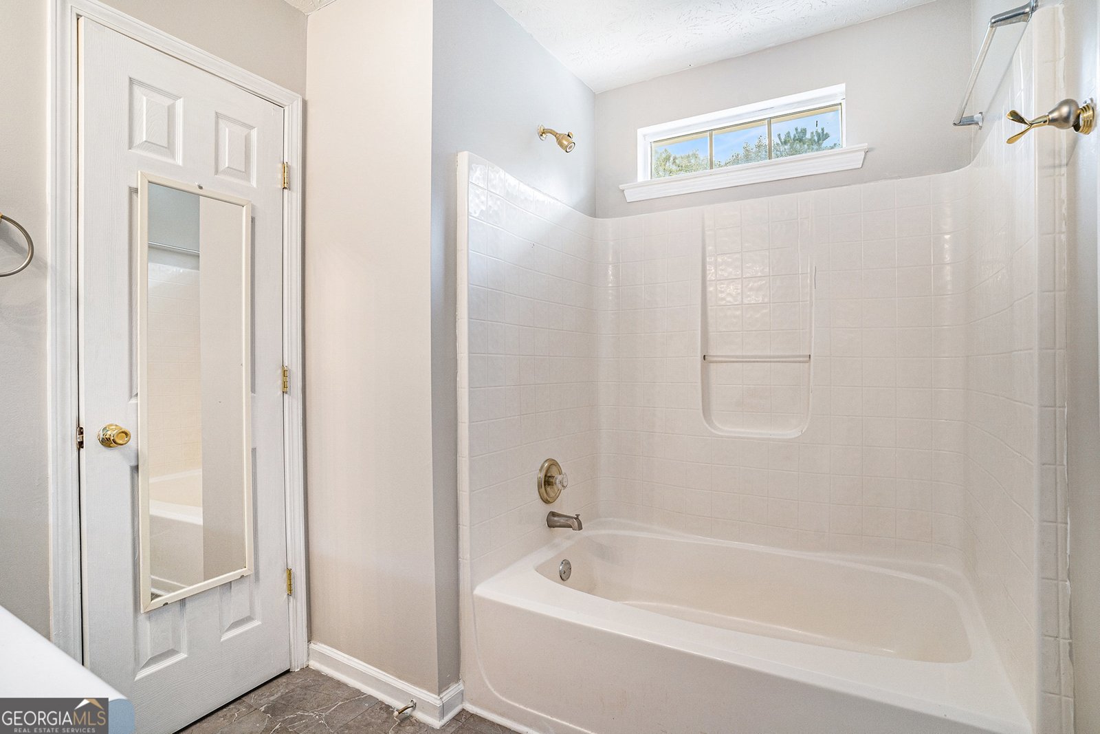 2433 Hampshire Cove Conyers - 14