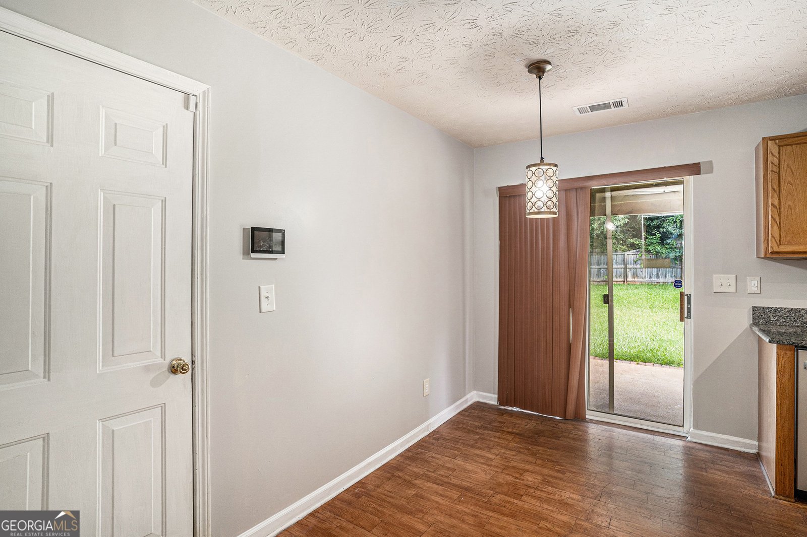 2433 Hampshire Cove Conyers - 8