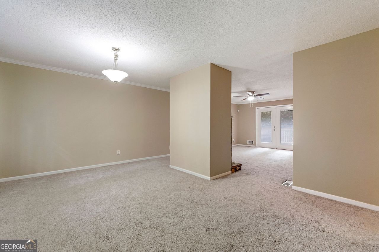 921 HEMINGWAY Road Stone Mountain - 4
