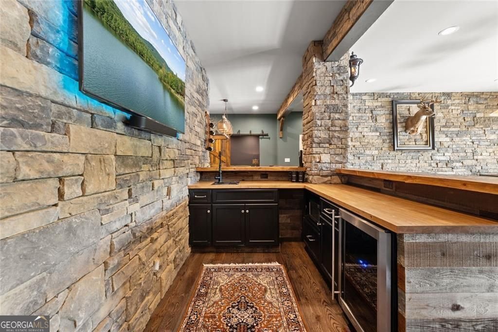 97 Lake Laceola Road Cleveland - 44