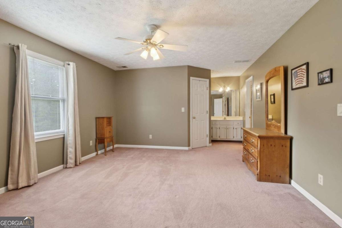 83 Russell Road Lawrenceville - 18