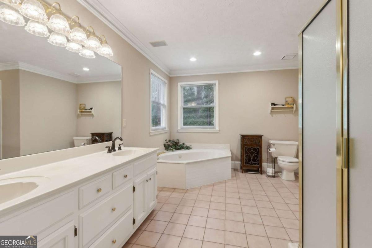 83 Russell Road Lawrenceville - 8