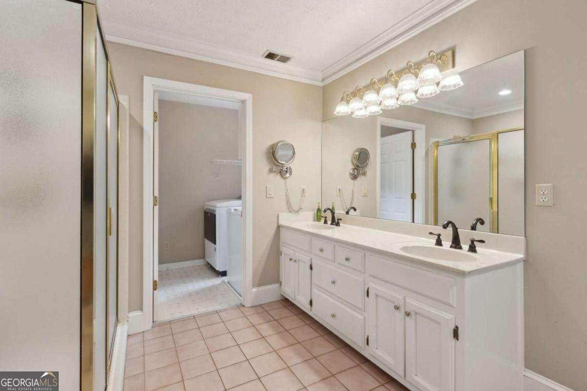 83 Russell Road Lawrenceville - 9