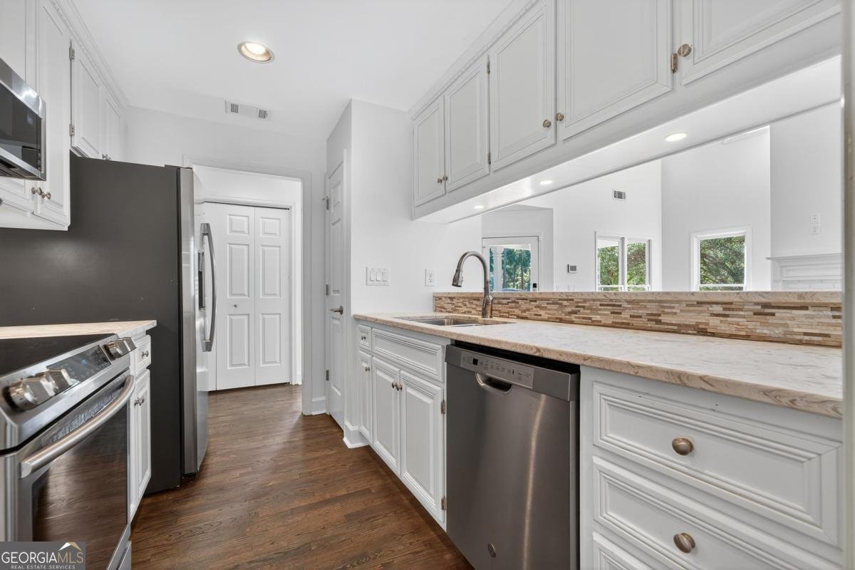 1073 Club House Lane Greensboro - 12