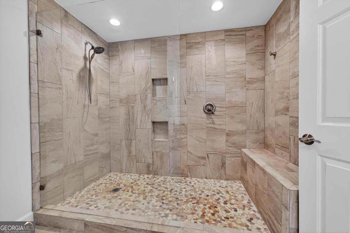 1073 Club House Lane Greensboro - 19